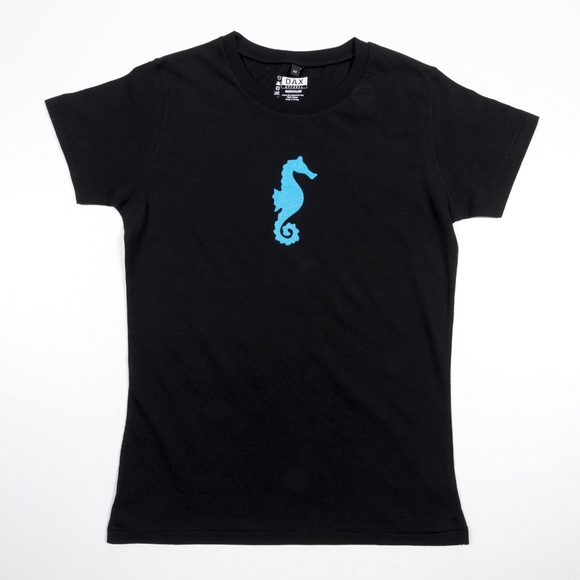 SEAHORSE Soft Fitted T-Shirt Women’s Top - Medium - NWOT - Picture 2 of 5